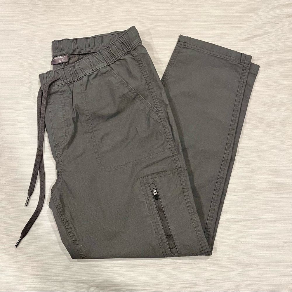Eddie Bauer women’s cargo pants